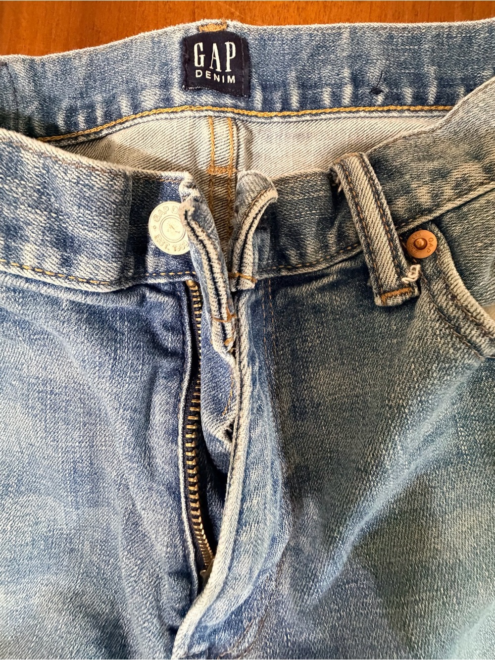 Womans Light Blue Straight-Leg Jeans - Picture 2 of 6